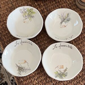 EFFETTI Pasta, Soup or Salad Bowls. Set of 4